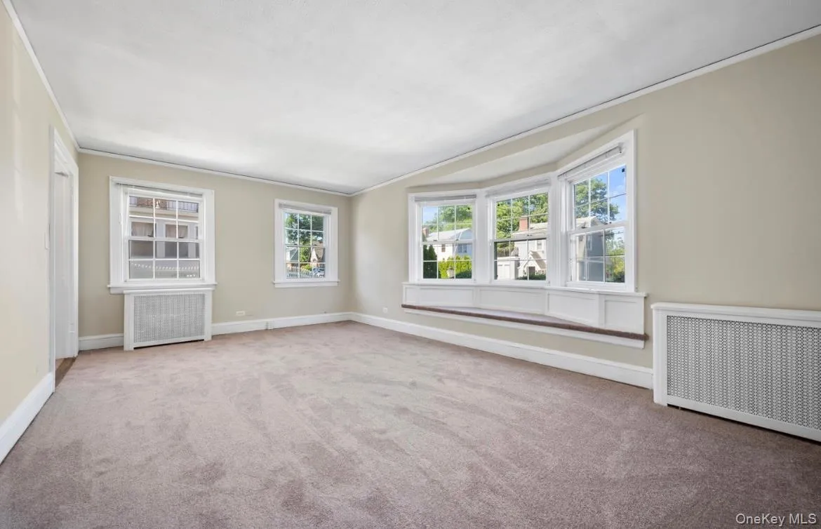 254 Lee Avenue, Yonkers, NY, 3 Bedrooms Bedrooms, 9 Rooms Rooms,1 BathroomBathrooms,Residential,For Rent,Lee,0,1010040 254 Lee Avenue, Yonkers, NY, 3 Bedrooms Bedrooms, 9 Rooms Rooms,1 BathroomBathrooms,Residential,For Rent,Lee,0,1010040