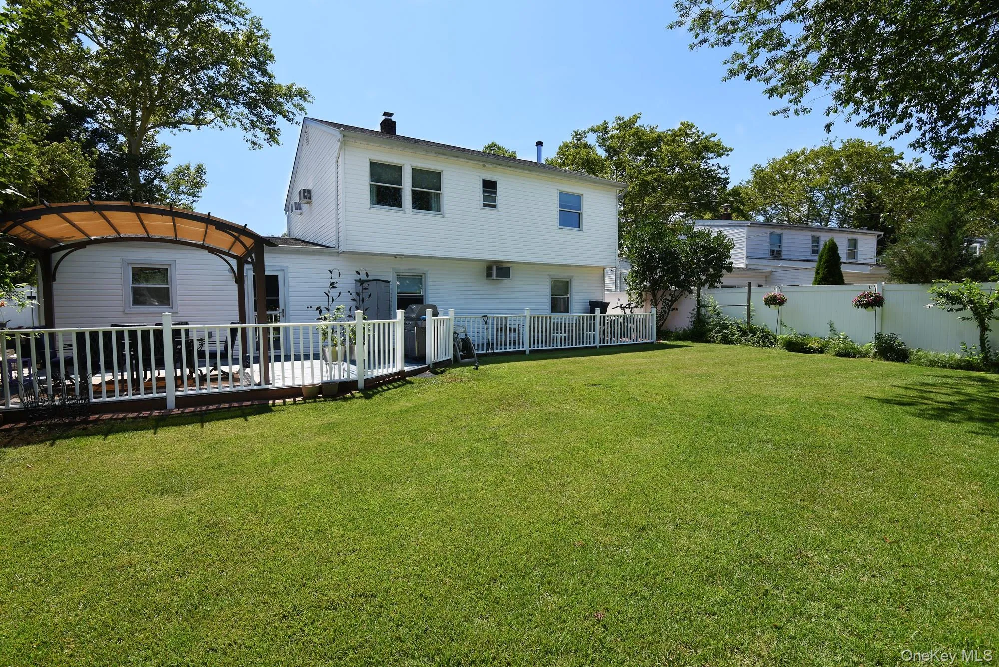 15 Hilltop Road, Hempstead, NY, 4 Bedrooms Bedrooms, 9 Rooms Rooms,2 BathroomsBathrooms,Residential,For Rent,Hilltop,0,1010045 15 Hilltop Road, Hempstead, NY, 4 Bedrooms Bedrooms, 9 Rooms Rooms,2 BathroomsBathrooms,Residential,For Rent,Hilltop,0,1010045