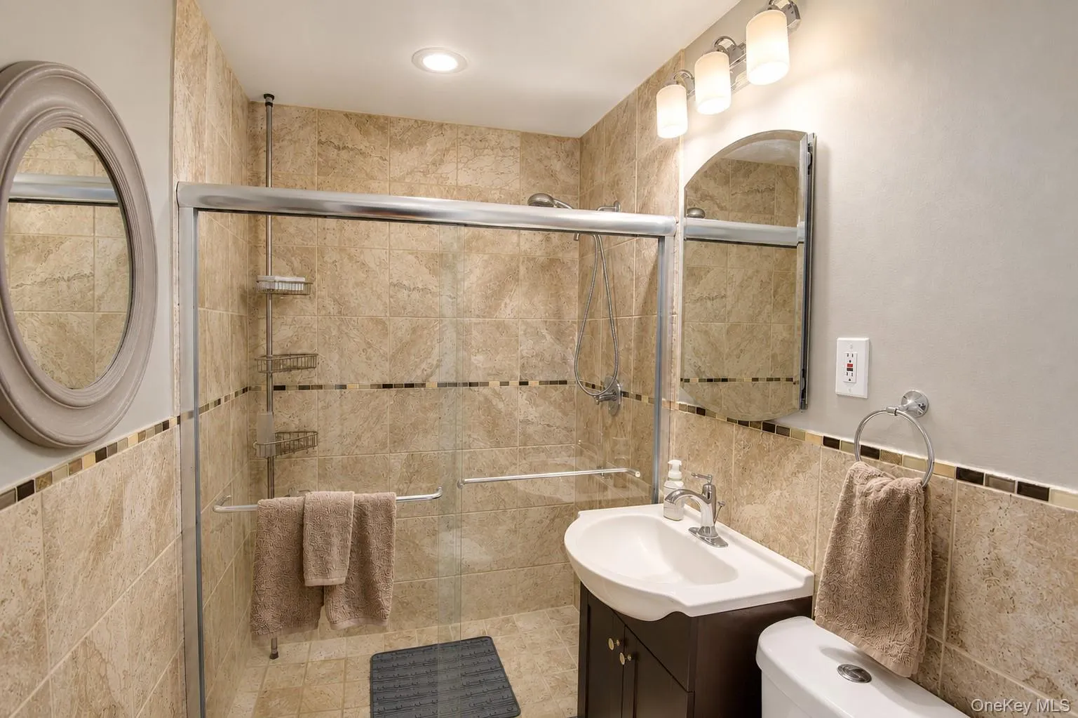 First floor bathroom First floor bathroom