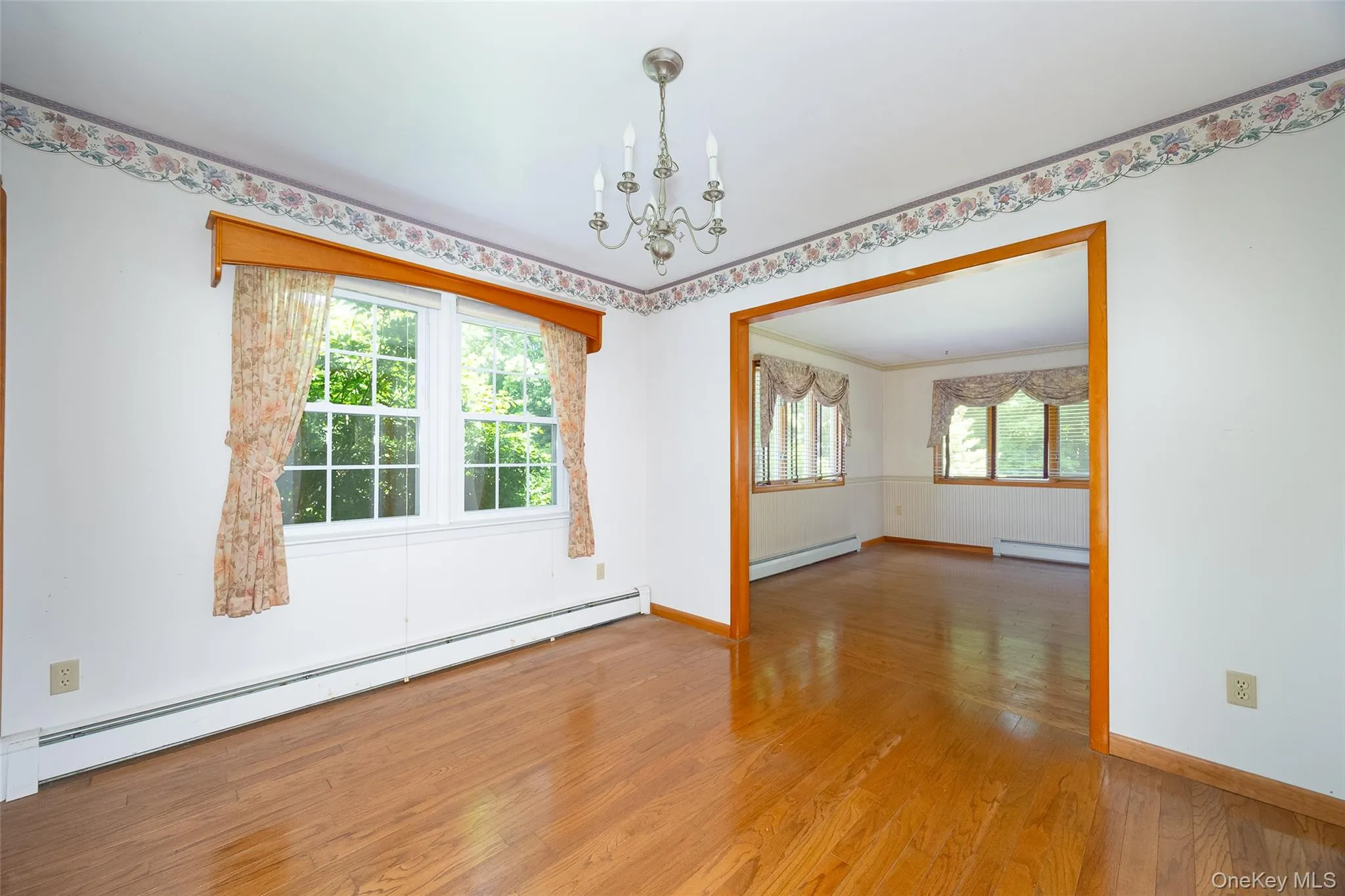 Spacious formal dining room Spacious formal dining room