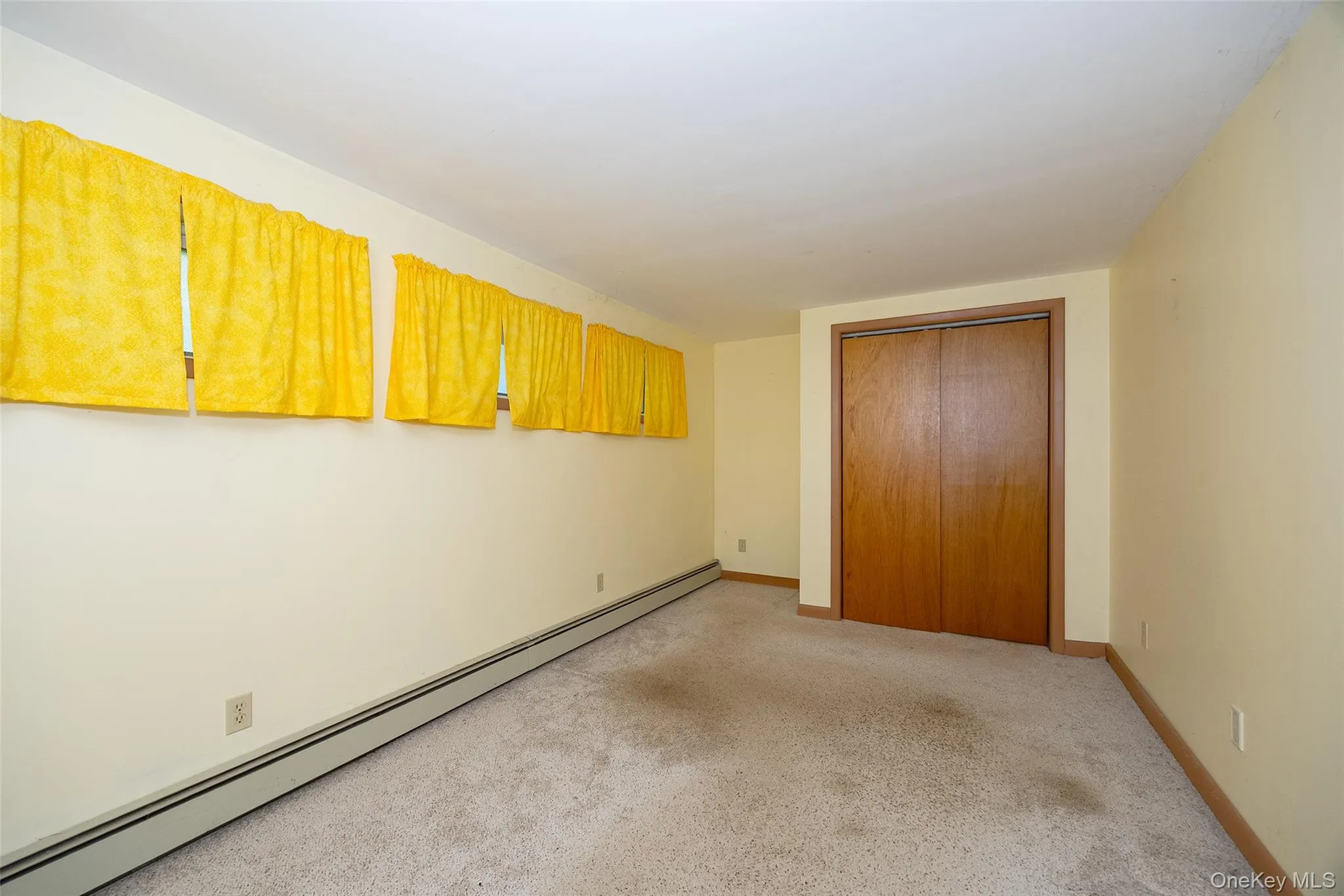 Potential bedroom, home office, den, or workout room Potential bedroom, home office, den, or workout room