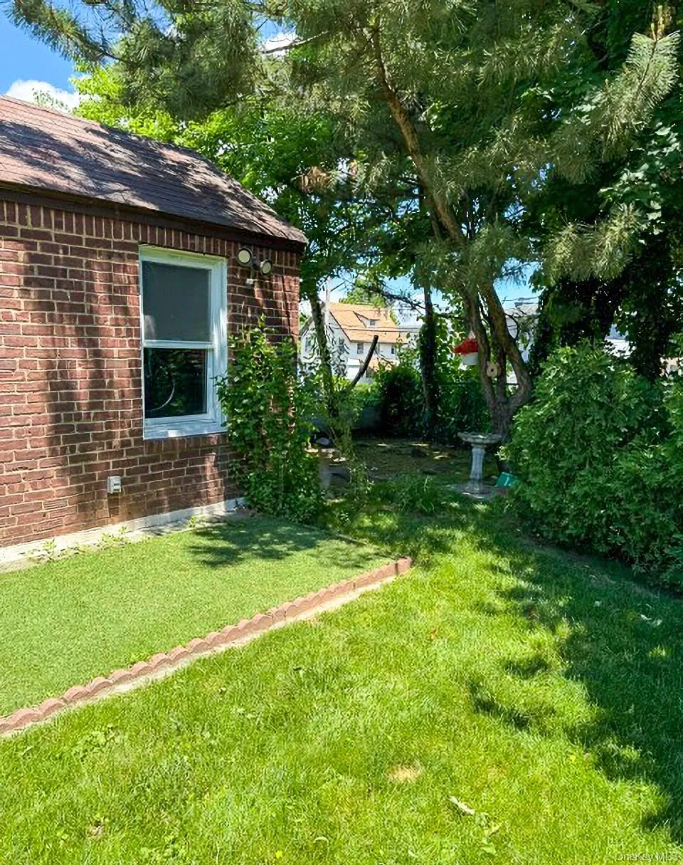 15-17 146th Street, New York, NY, 3 Bedrooms Bedrooms, 6 Rooms Rooms,1 BathroomBathrooms,Residential,For Rent,146th,0,1010049 15-17 146th Street, New York, NY, 3 Bedrooms Bedrooms, 6 Rooms Rooms,1 BathroomBathrooms,Residential,For Rent,146th,0,1010049