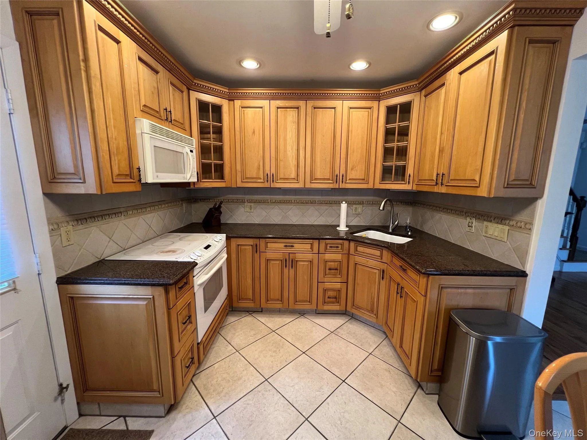 Eat in kitchen Eat in kitchen