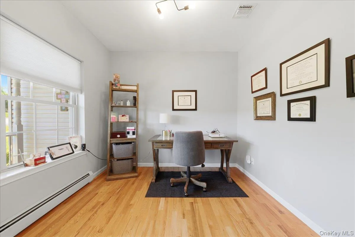 5 Gleneagles Court, Monroe, NY, 5 Bedrooms Bedrooms, 9 Rooms Rooms,3 BathroomsBathrooms,Residential,For Rent,Gleneagles,0,KEY1010068 5 Gleneagles Court, Monroe, NY, 5 Bedrooms Bedrooms, 9 Rooms Rooms,3 BathroomsBathrooms,Residential,For Rent,Gleneagles,0,KEY1010068