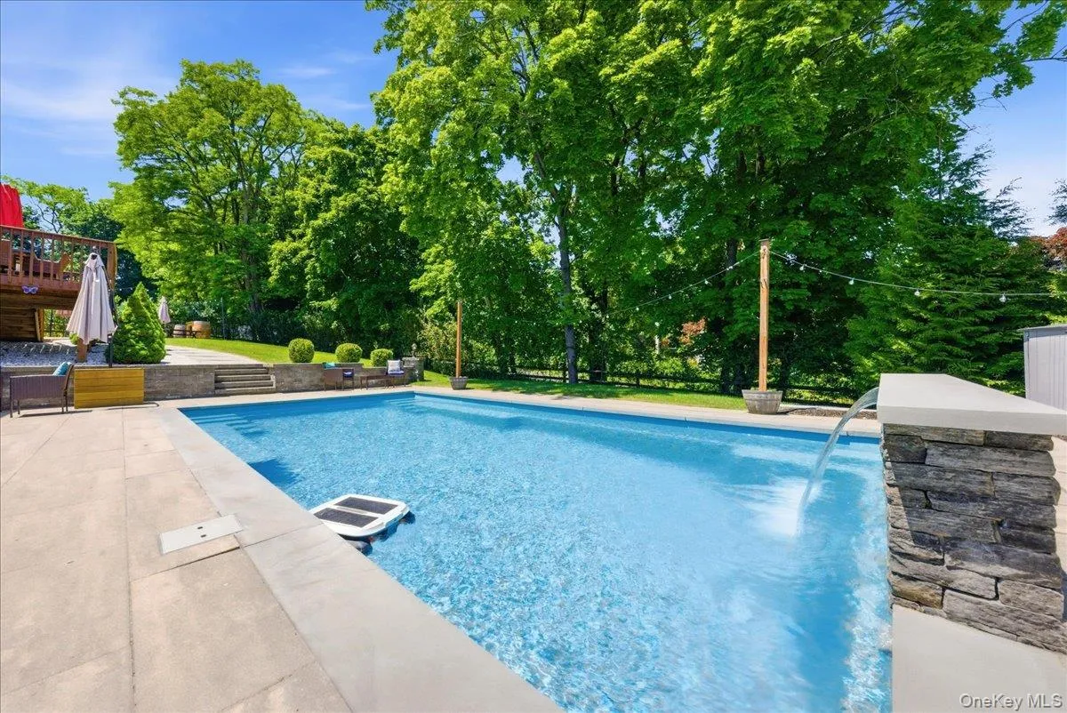 5 Gleneagles Court, Monroe, NY, 5 Bedrooms Bedrooms, 9 Rooms Rooms,3 BathroomsBathrooms,Residential,For Rent,Gleneagles,0,KEY1010068 5 Gleneagles Court, Monroe, NY, 5 Bedrooms Bedrooms, 9 Rooms Rooms,3 BathroomsBathrooms,Residential,For Rent,Gleneagles,0,KEY1010068