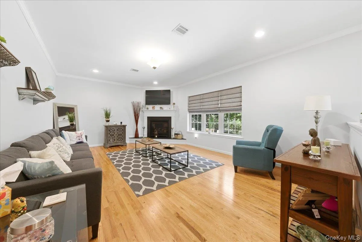 5 Gleneagles Court, Monroe, NY, 5 Bedrooms Bedrooms, 9 Rooms Rooms,3 BathroomsBathrooms,Residential,For Rent,Gleneagles,0,KEY1010068 5 Gleneagles Court, Monroe, NY, 5 Bedrooms Bedrooms, 9 Rooms Rooms,3 BathroomsBathrooms,Residential,For Rent,Gleneagles,0,KEY1010068