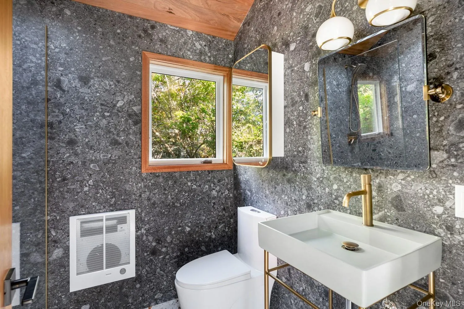 26 Ontario Street, Brookhaven, NY, 3 Bedrooms Bedrooms, 7 Rooms Rooms,2 BathroomsBathrooms,Residential,For Rent,Ontario,0,1010069 26 Ontario Street, Brookhaven, NY, 3 Bedrooms Bedrooms, 7 Rooms Rooms,2 BathroomsBathrooms,Residential,For Rent,Ontario,0,1010069