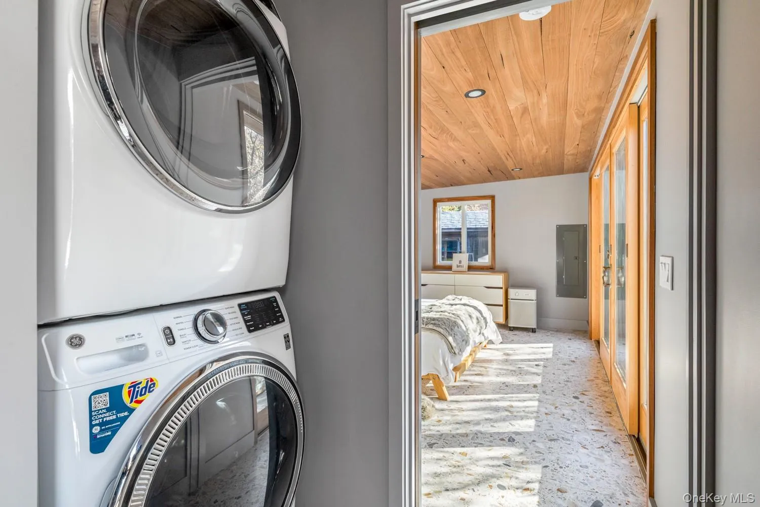 26 Ontario Street, Brookhaven, NY, 3 Bedrooms Bedrooms, 7 Rooms Rooms,2 BathroomsBathrooms,Residential,For Rent,Ontario,0,1010069 26 Ontario Street, Brookhaven, NY, 3 Bedrooms Bedrooms, 7 Rooms Rooms,2 BathroomsBathrooms,Residential,For Rent,Ontario,0,1010069