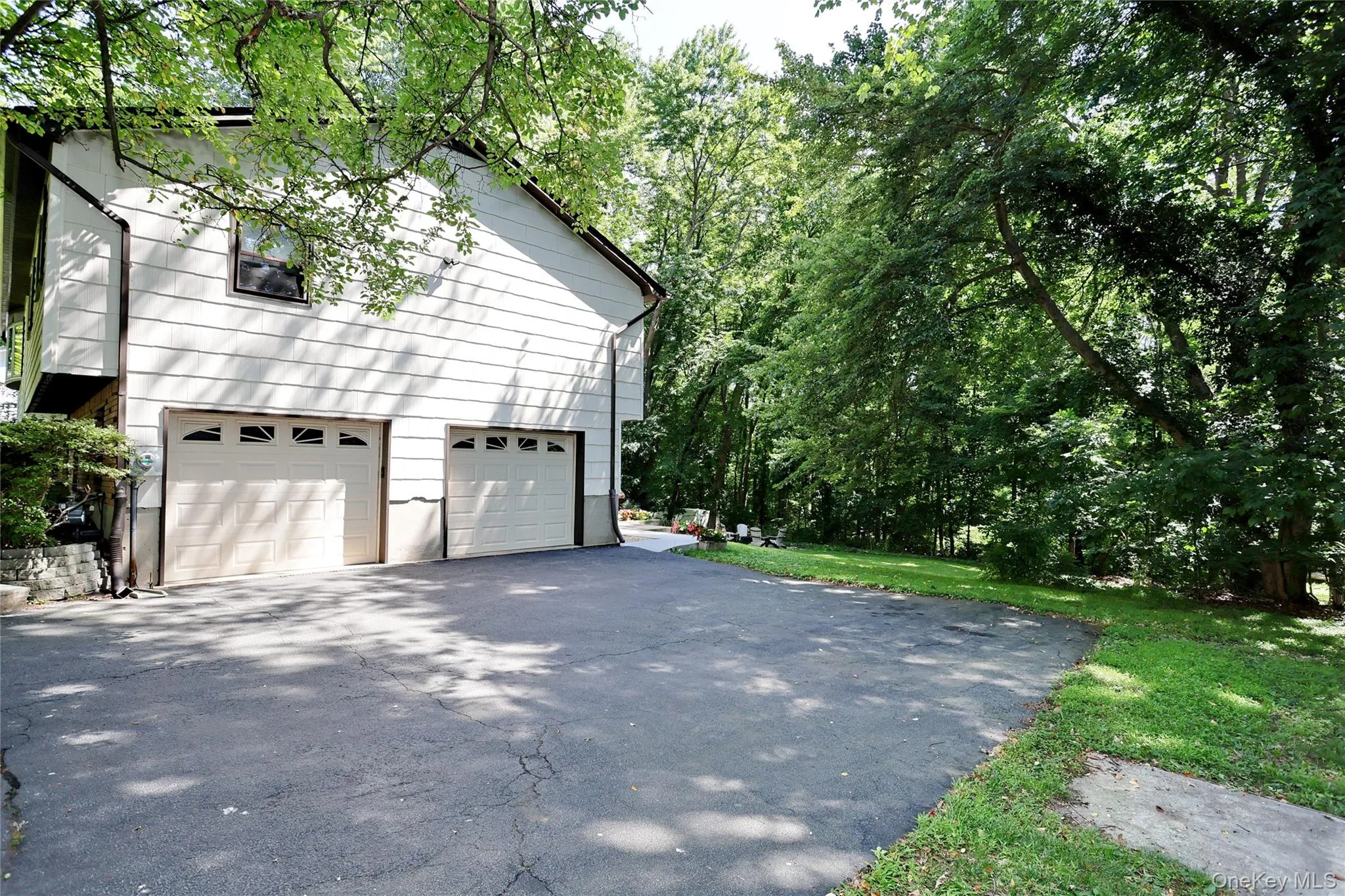 150 Schweizer Lane, Clarkstown, NY, 4 Bedrooms Bedrooms, 8 Rooms Rooms,2 BathroomsBathrooms,Residential,For Rent,Schweizer,0,1010071 150 Schweizer Lane, Clarkstown, NY, 4 Bedrooms Bedrooms, 8 Rooms Rooms,2 BathroomsBathrooms,Residential,For Rent,Schweizer,0,1010071