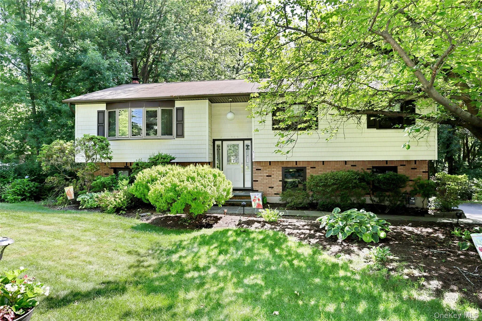 150 Schweizer Lane, Clarkstown, NY, 4 Bedrooms Bedrooms, 8 Rooms Rooms,2 BathroomsBathrooms,Residential,For Rent,Schweizer,0,1010071 150 Schweizer Lane, Clarkstown, NY, 4 Bedrooms Bedrooms, 8 Rooms Rooms,2 BathroomsBathrooms,Residential,For Rent,Schweizer,0,1010071