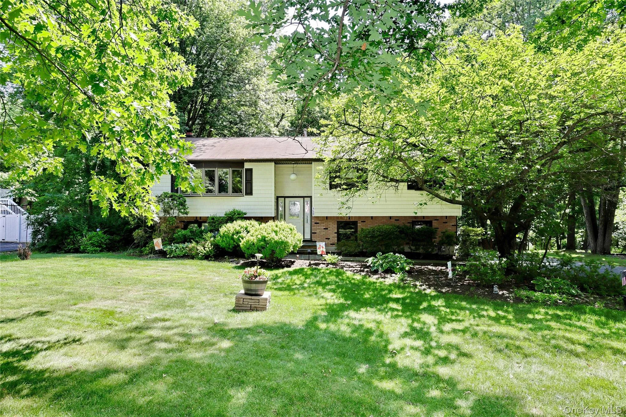 150 Schweizer Lane, Clarkstown, NY, 4 Bedrooms Bedrooms, 8 Rooms Rooms,2 BathroomsBathrooms,Residential,For Rent,Schweizer,0,1010071 150 Schweizer Lane, Clarkstown, NY, 4 Bedrooms Bedrooms, 8 Rooms Rooms,2 BathroomsBathrooms,Residential,For Rent,Schweizer,0,1010071