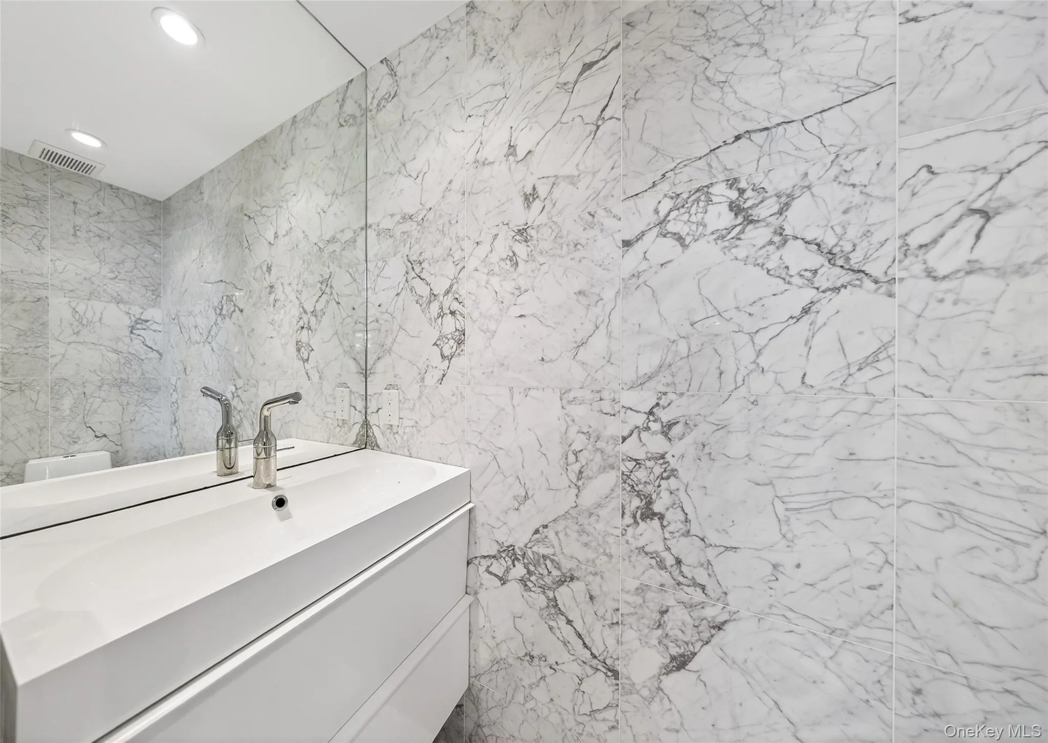 4 Far Pond Road, Southampton, NY, 4 Bedrooms Bedrooms, 9 Rooms Rooms,4 BathroomsBathrooms,Residential Lease,For Rent,Far Pond,0,1010073 4 Far Pond Road, Southampton, NY, 4 Bedrooms Bedrooms, 9 Rooms Rooms,4 BathroomsBathrooms,Residential Lease,For Rent,Far Pond,0,1010073