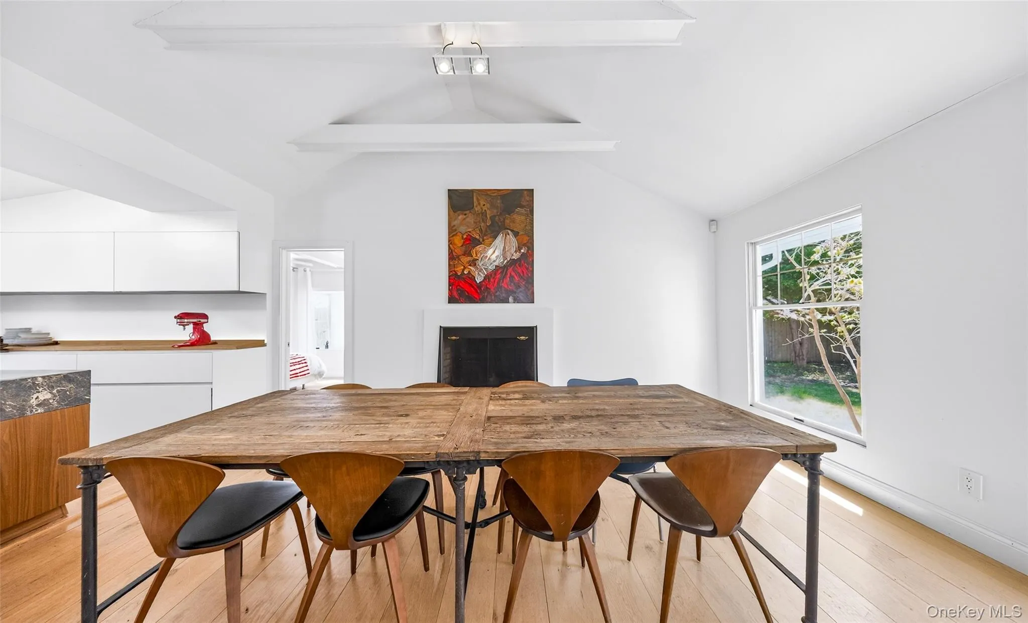 4 Far Pond Road, Southampton, NY, 4 Bedrooms Bedrooms, 9 Rooms Rooms,4 BathroomsBathrooms,Residential Lease,For Rent,Far Pond,0,1010073 4 Far Pond Road, Southampton, NY, 4 Bedrooms Bedrooms, 9 Rooms Rooms,4 BathroomsBathrooms,Residential Lease,For Rent,Far Pond,0,1010073