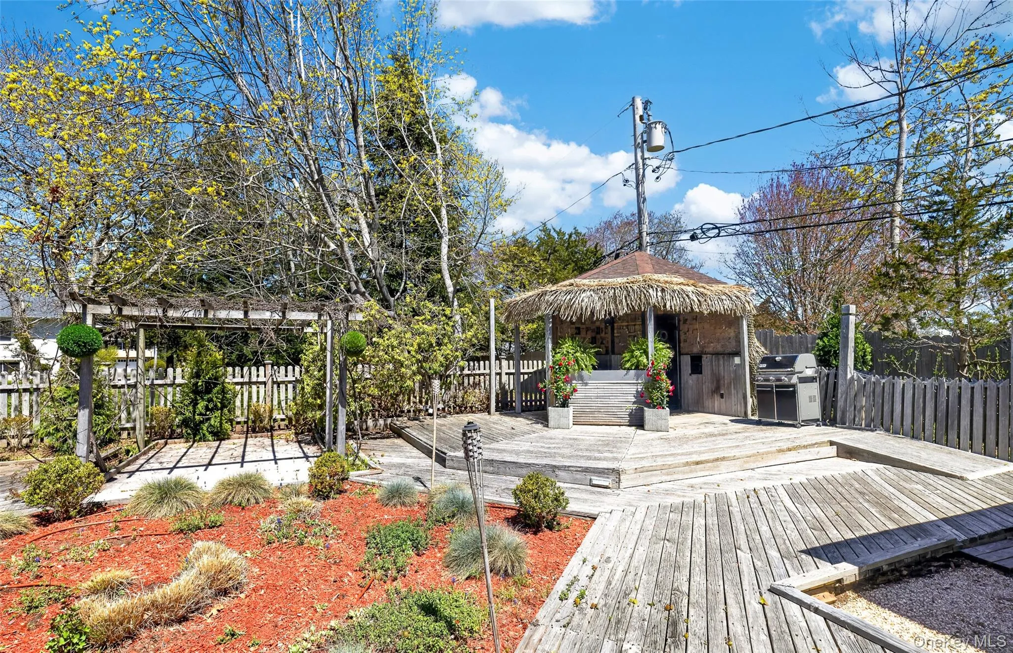 4 Far Pond Road, Southampton, NY, 4 Bedrooms Bedrooms, 9 Rooms Rooms,4 BathroomsBathrooms,Residential Lease,For Rent,Far Pond,0,1010073 4 Far Pond Road, Southampton, NY, 4 Bedrooms Bedrooms, 9 Rooms Rooms,4 BathroomsBathrooms,Residential Lease,For Rent,Far Pond,0,1010073