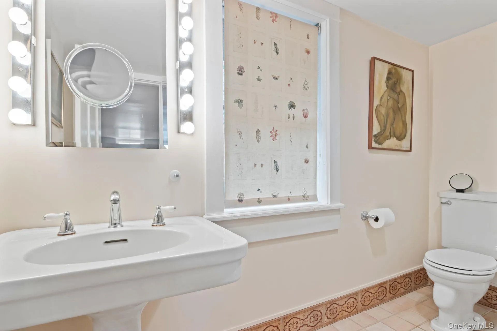 Updated full bath with tub Updated full bath with tub