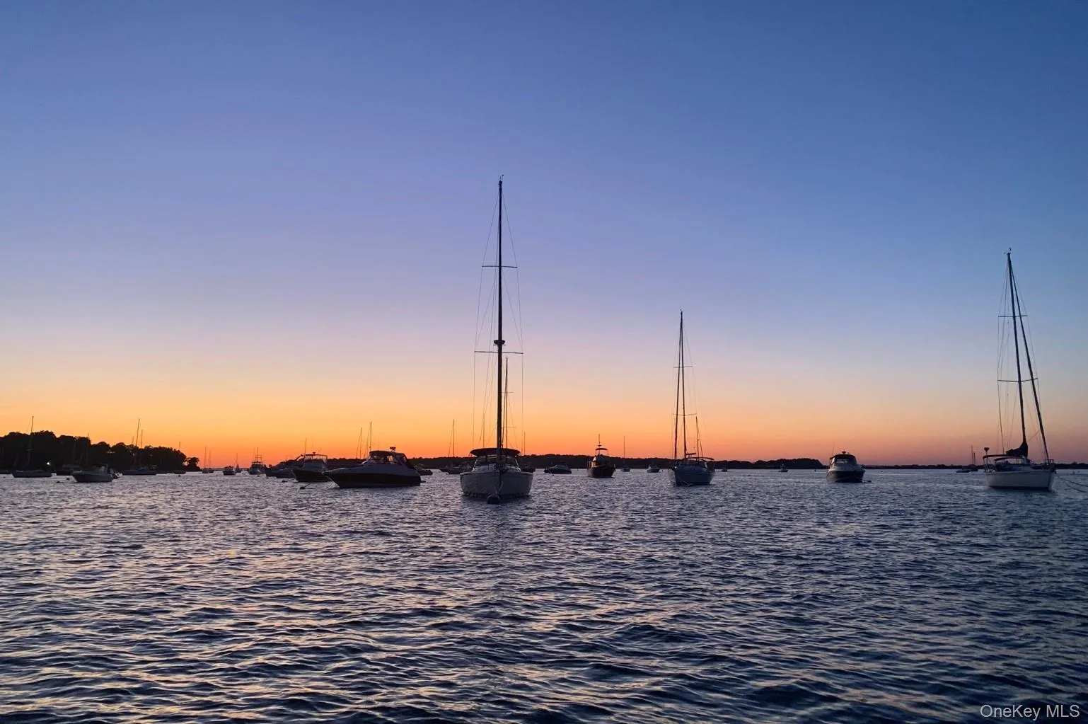 Beautiful Sunsets on the Harbor Beautiful Sunsets on the Harbor