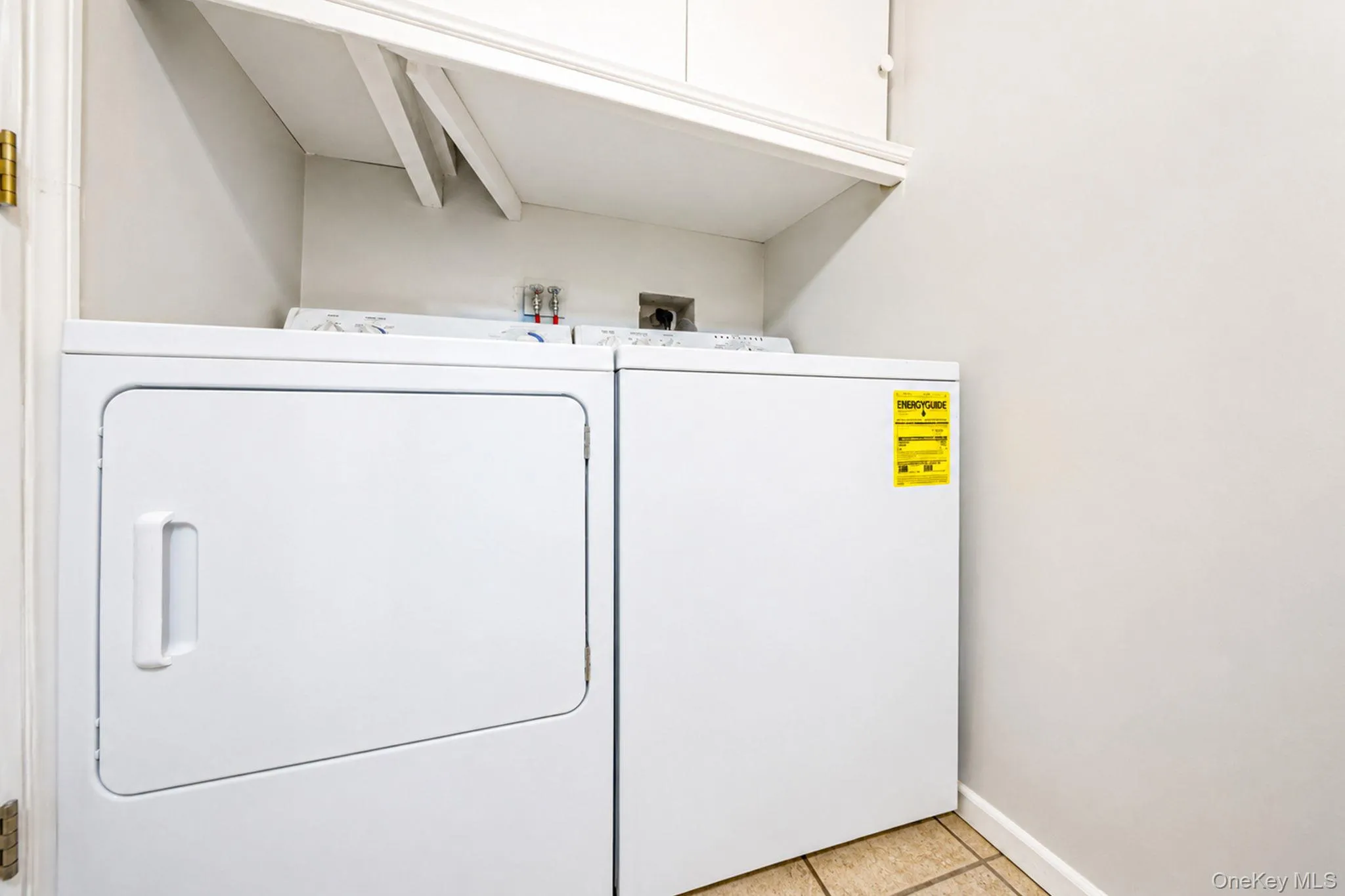 9320 92nd Avenue, New York, NY, 3 Bedrooms Bedrooms, 5 Rooms Rooms,1 BathroomBathrooms,Residential,For Rent,92nd,0,1010078 9320 92nd Avenue, New York, NY, 3 Bedrooms Bedrooms, 5 Rooms Rooms,1 BathroomBathrooms,Residential,For Rent,92nd,0,1010078