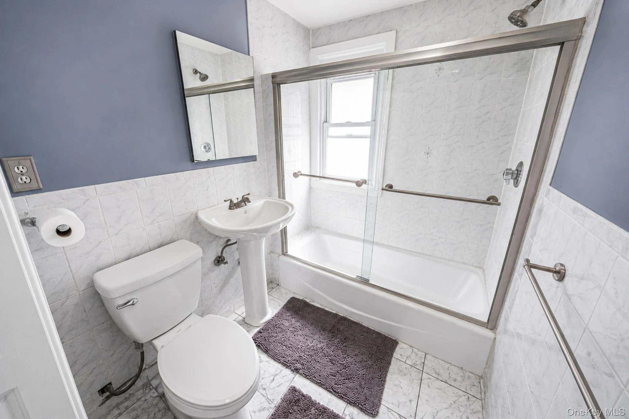 9320 92nd Avenue, New York, NY, 3 Bedrooms Bedrooms, 5 Rooms Rooms,1 BathroomBathrooms,Residential,For Rent,92nd,0,1010078 9320 92nd Avenue, New York, NY, 3 Bedrooms Bedrooms, 5 Rooms Rooms,1 BathroomBathrooms,Residential,For Rent,92nd,0,1010078