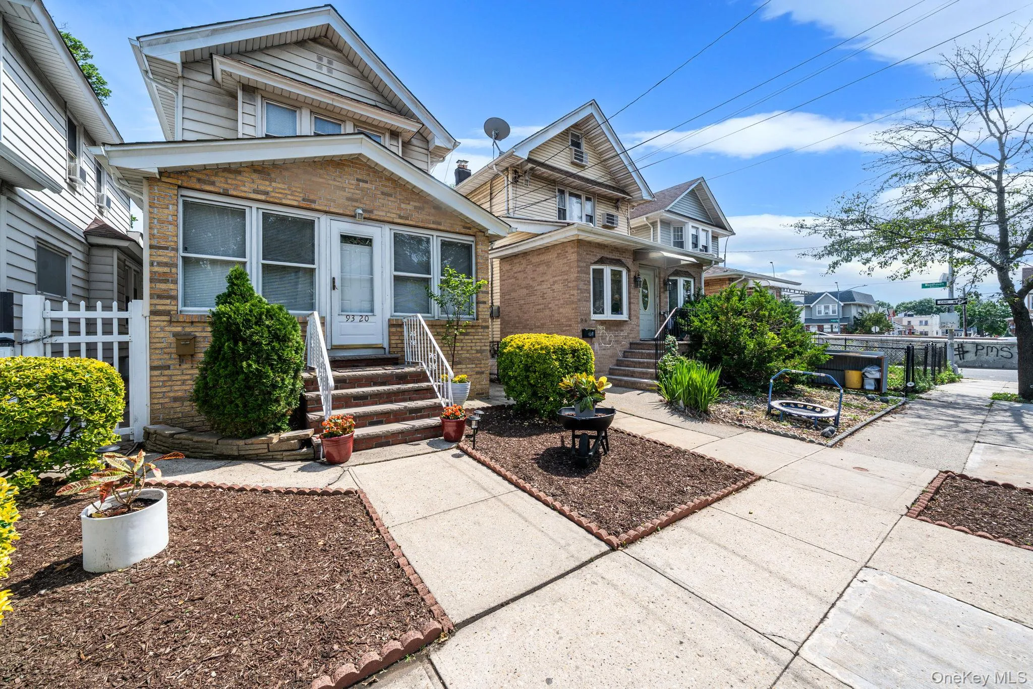 9320 92nd Avenue, New York, NY, 3 Bedrooms Bedrooms, 5 Rooms Rooms,1 BathroomBathrooms,Residential,For Rent,92nd,0,1010078 9320 92nd Avenue, New York, NY, 3 Bedrooms Bedrooms, 5 Rooms Rooms,1 BathroomBathrooms,Residential,For Rent,92nd,0,1010078