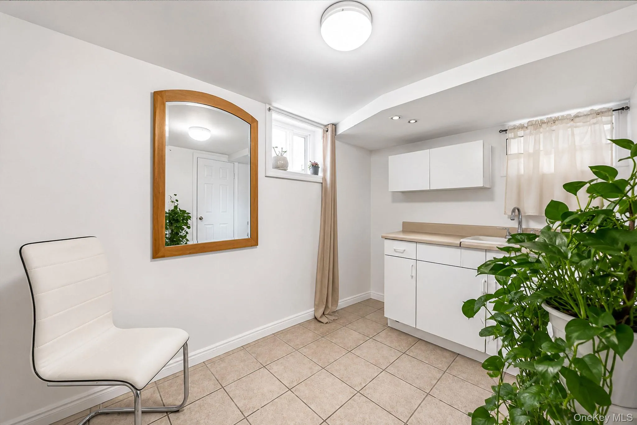 9320 92nd Avenue, New York, NY, 3 Bedrooms Bedrooms, 5 Rooms Rooms,1 BathroomBathrooms,Residential,For Rent,92nd,0,1010078 9320 92nd Avenue, New York, NY, 3 Bedrooms Bedrooms, 5 Rooms Rooms,1 BathroomBathrooms,Residential,For Rent,92nd,0,1010078