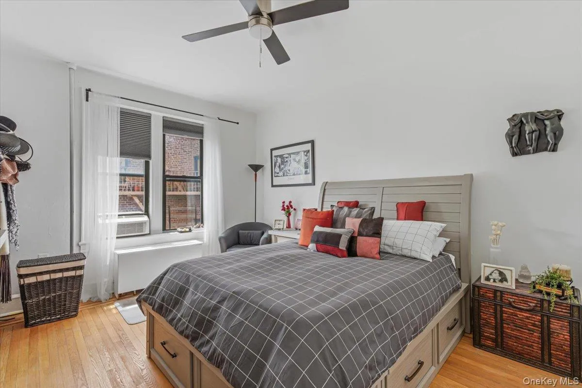 8374 Talbot Street, New York, NY, 1 Bedroom Bedrooms, 3 Rooms Rooms,1 BathroomBathrooms,Residential,For Rent,Talbot,0,1010080 8374 Talbot Street, New York, NY, 1 Bedroom Bedrooms, 3 Rooms Rooms,1 BathroomBathrooms,Residential,For Rent,Talbot,0,1010080