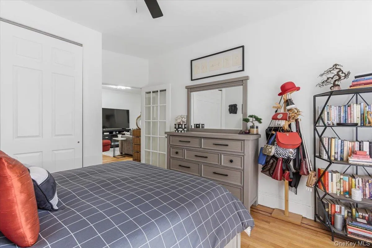 8374 Talbot Street, New York, NY, 1 Bedroom Bedrooms, 3 Rooms Rooms,1 BathroomBathrooms,Residential,For Rent,Talbot,0,1010080 8374 Talbot Street, New York, NY, 1 Bedroom Bedrooms, 3 Rooms Rooms,1 BathroomBathrooms,Residential,For Rent,Talbot,0,1010080