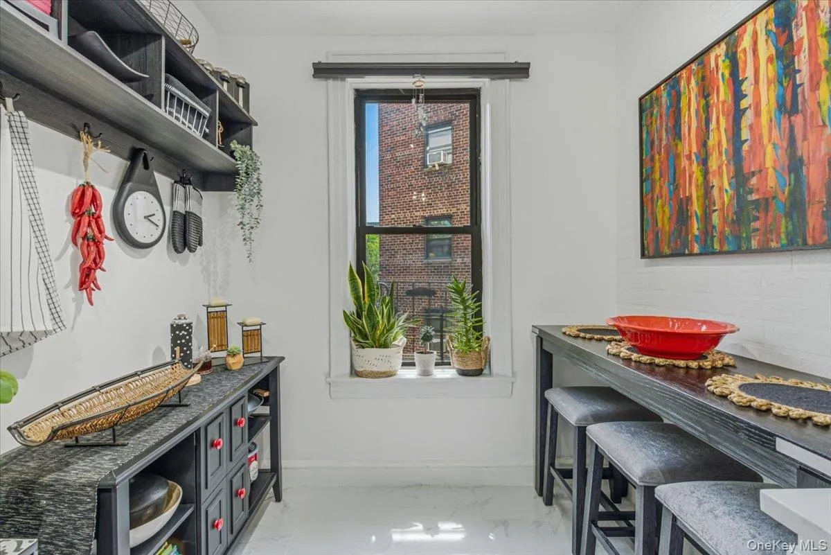 8374 Talbot Street, New York, NY, 1 Bedroom Bedrooms, 3 Rooms Rooms,1 BathroomBathrooms,Residential,For Rent,Talbot,0,1010080 8374 Talbot Street, New York, NY, 1 Bedroom Bedrooms, 3 Rooms Rooms,1 BathroomBathrooms,Residential,For Rent,Talbot,0,1010080