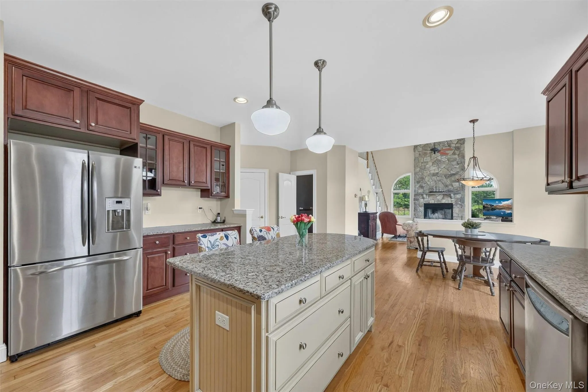 Heart of the home is in the kitchen. Plenty of space to entertain Heart of the home is in the kitchen. Plenty of space to entertain