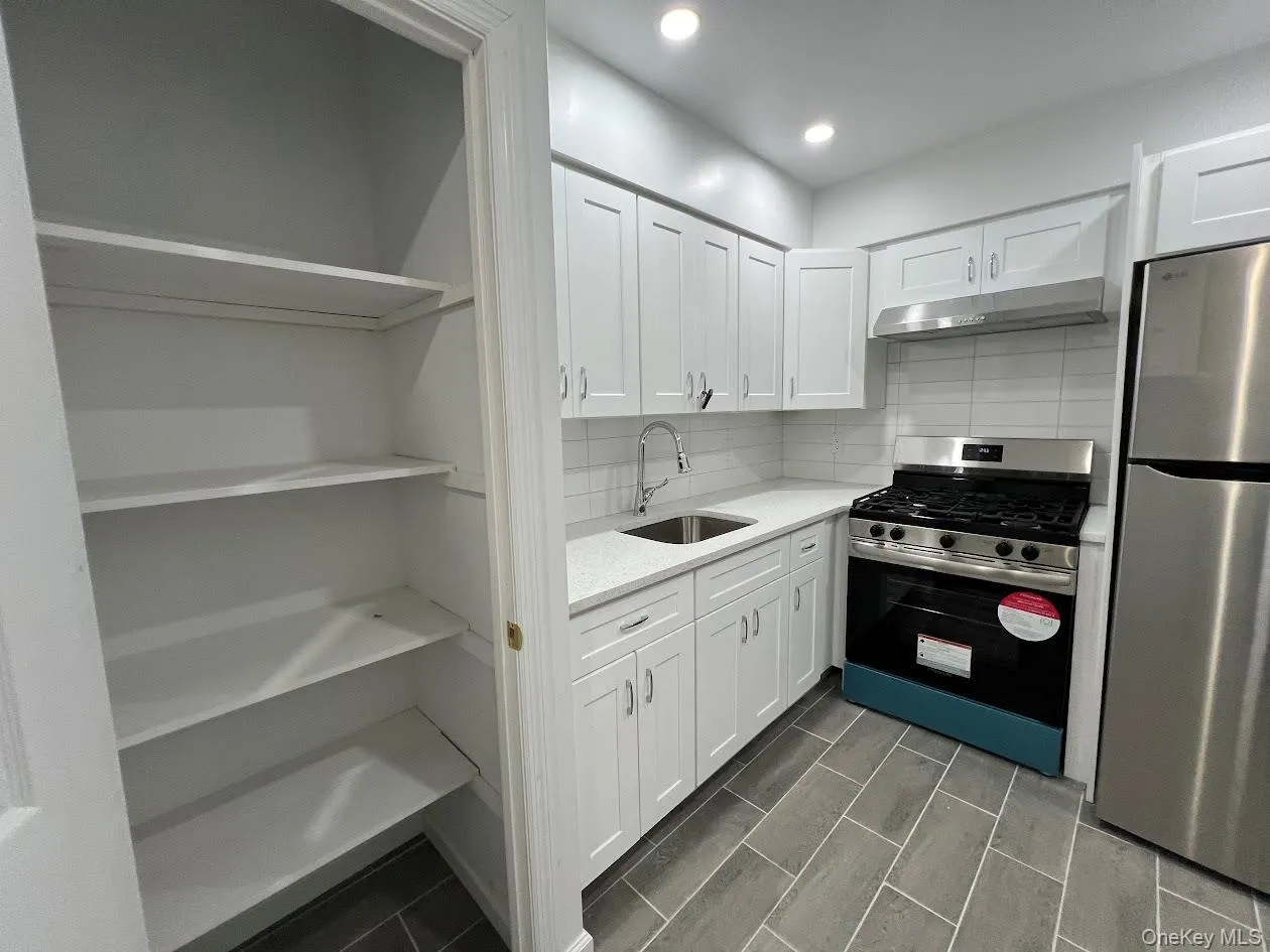 4832 59th Street, New York, NY, 1 Bedroom Bedrooms, 4 Rooms Rooms,1 BathroomBathrooms,Residential Lease,For Rent,59th,0,1010083 4832 59th Street, New York, NY, 1 Bedroom Bedrooms, 4 Rooms Rooms,1 BathroomBathrooms,Residential Lease,For Rent,59th,0,1010083