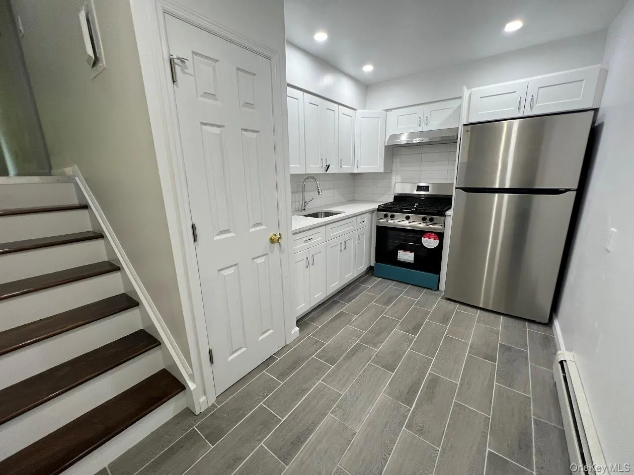 4832 59th Street, New York, NY, 1 Bedroom Bedrooms, 4 Rooms Rooms,1 BathroomBathrooms,Residential Lease,For Rent,59th,0,1010083 4832 59th Street, New York, NY, 1 Bedroom Bedrooms, 4 Rooms Rooms,1 BathroomBathrooms,Residential Lease,For Rent,59th,0,1010083