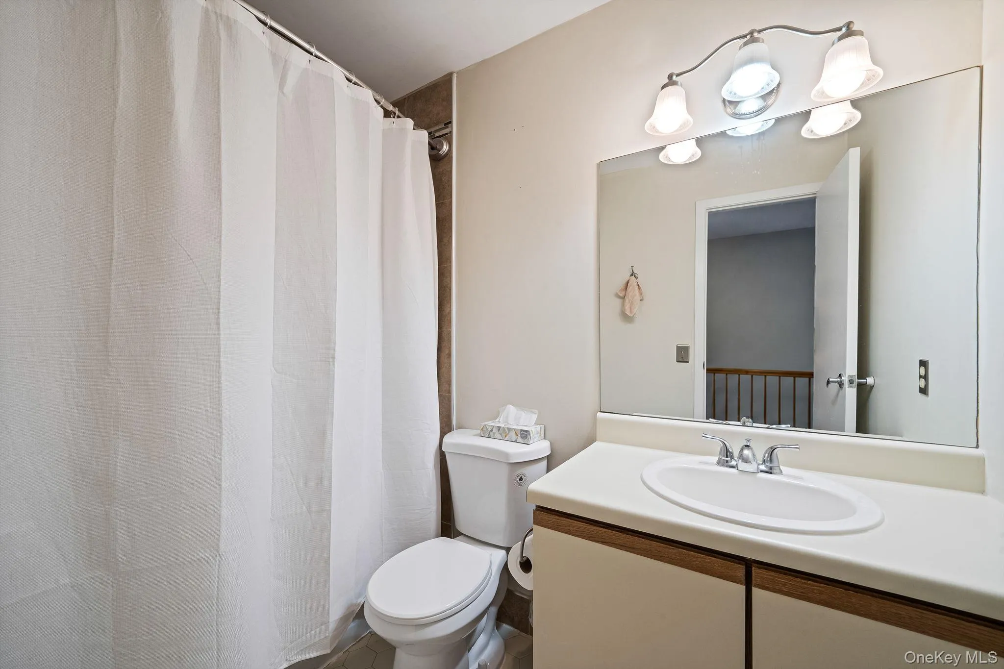 908 Sara Circle, Brookhaven, NY, 2 Bedrooms Bedrooms, 5 Rooms Rooms,2 BathroomsBathrooms,Residential Lease,For Rent,Sara,0,1010087 908 Sara Circle, Brookhaven, NY, 2 Bedrooms Bedrooms, 5 Rooms Rooms,2 BathroomsBathrooms,Residential Lease,For Rent,Sara,0,1010087