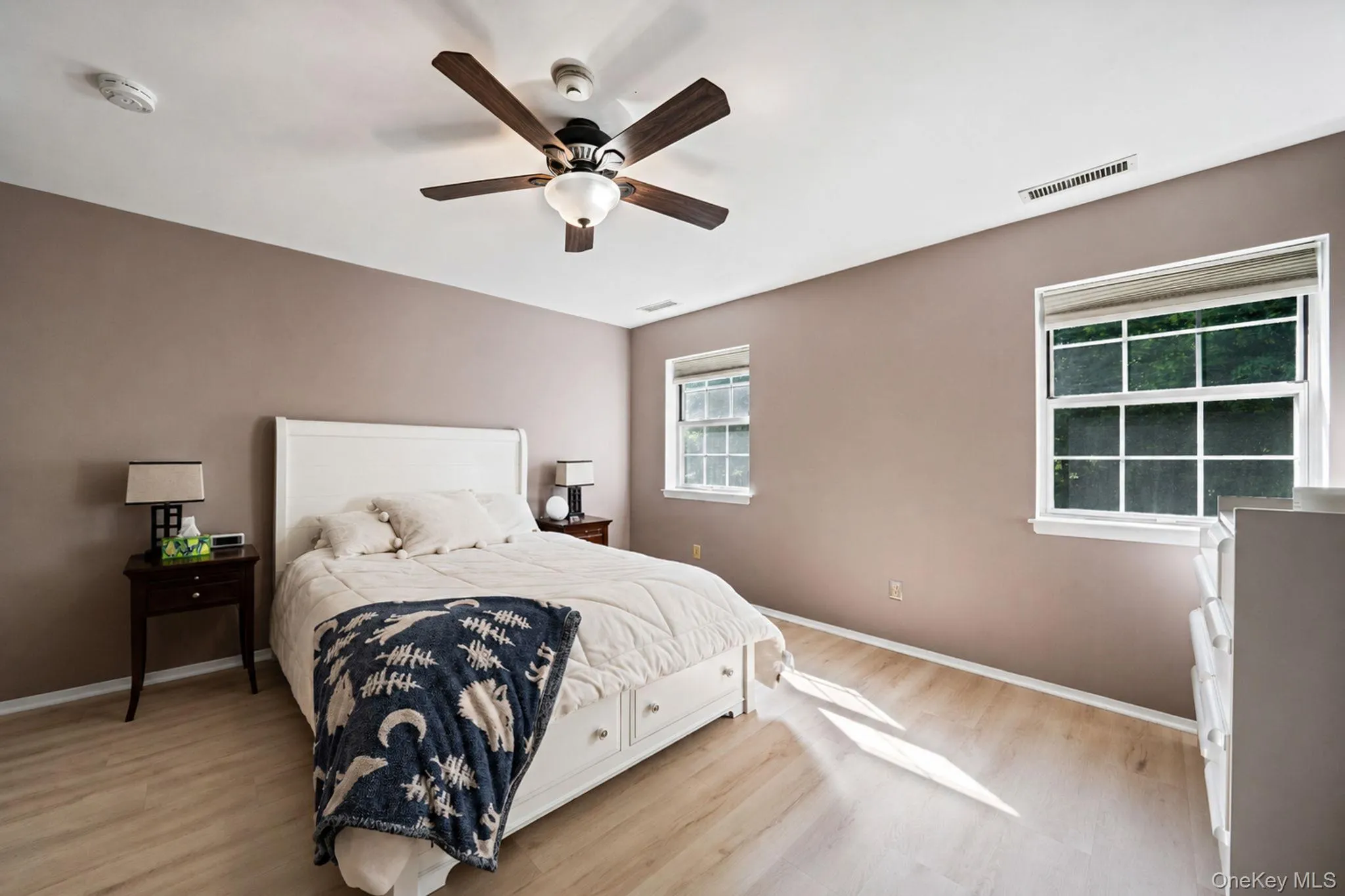 908 Sara Circle, Brookhaven, NY, 2 Bedrooms Bedrooms, 5 Rooms Rooms,2 BathroomsBathrooms,Residential Lease,For Rent,Sara,0,1010087 908 Sara Circle, Brookhaven, NY, 2 Bedrooms Bedrooms, 5 Rooms Rooms,2 BathroomsBathrooms,Residential Lease,For Rent,Sara,0,1010087