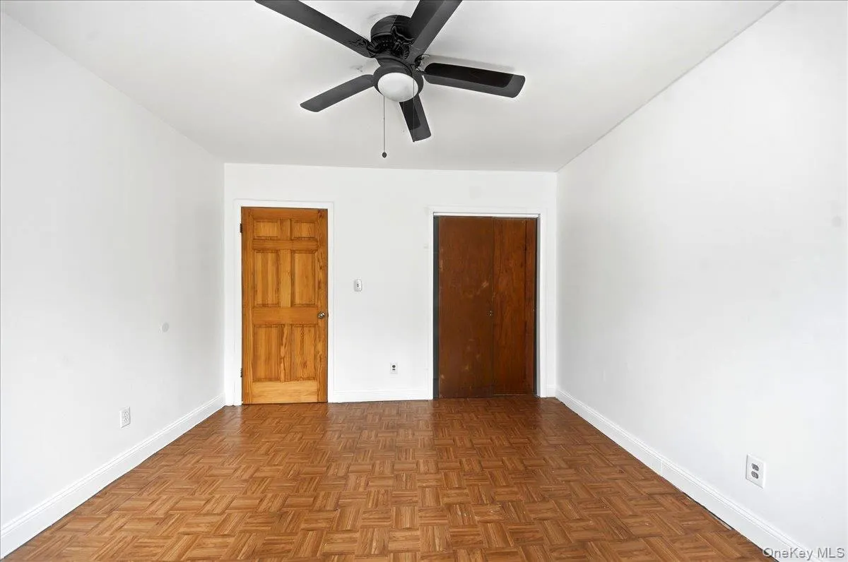 2975 Edson Avenue, New York, NY, 2 Bedrooms Bedrooms, 5 Rooms Rooms,1 BathroomBathrooms,Residential Lease,For Rent,Edson,0,KEY1010090 2975 Edson Avenue, New York, NY, 2 Bedrooms Bedrooms, 5 Rooms Rooms,1 BathroomBathrooms,Residential Lease,For Rent,Edson,0,KEY1010090