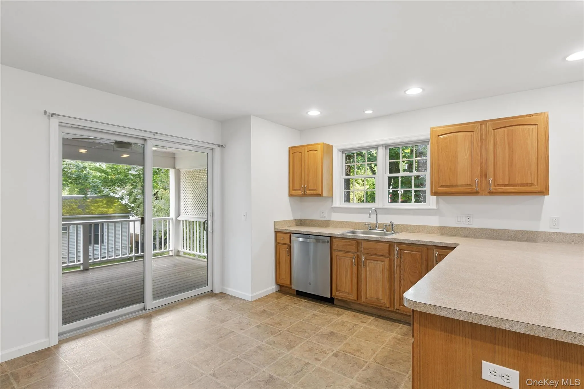 415 1st Street, Southold, NY, 2 Bedrooms Bedrooms, 5 Rooms Rooms,2 BathroomsBathrooms,Residential Lease,For Rent,1st,0,1010093 415 1st Street, Southold, NY, 2 Bedrooms Bedrooms, 5 Rooms Rooms,2 BathroomsBathrooms,Residential Lease,For Rent,1st,0,1010093
