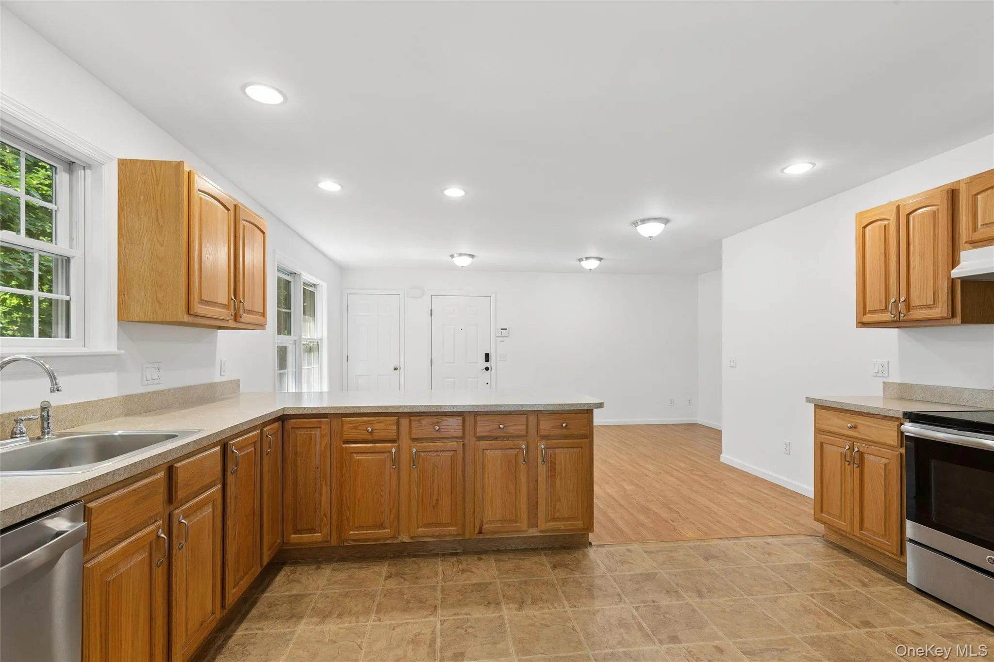 415 1st Street, Southold, NY, 2 Bedrooms Bedrooms, 5 Rooms Rooms,2 BathroomsBathrooms,Residential Lease,For Rent,1st,0,1010093 415 1st Street, Southold, NY, 2 Bedrooms Bedrooms, 5 Rooms Rooms,2 BathroomsBathrooms,Residential Lease,For Rent,1st,0,1010093
