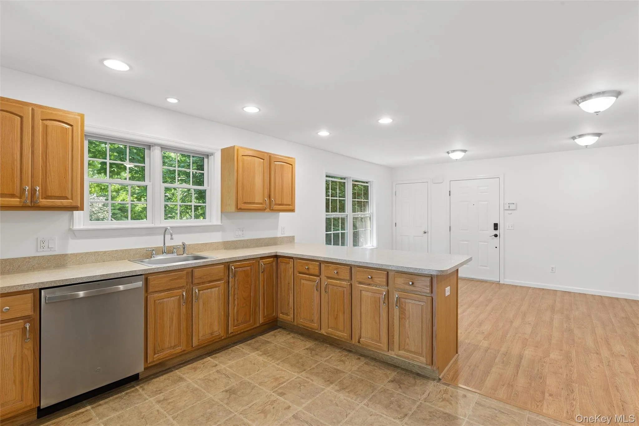 415 1st Street, Southold, NY, 2 Bedrooms Bedrooms, 5 Rooms Rooms,2 BathroomsBathrooms,Residential Lease,For Rent,1st,0,1010093 415 1st Street, Southold, NY, 2 Bedrooms Bedrooms, 5 Rooms Rooms,2 BathroomsBathrooms,Residential Lease,For Rent,1st,0,1010093