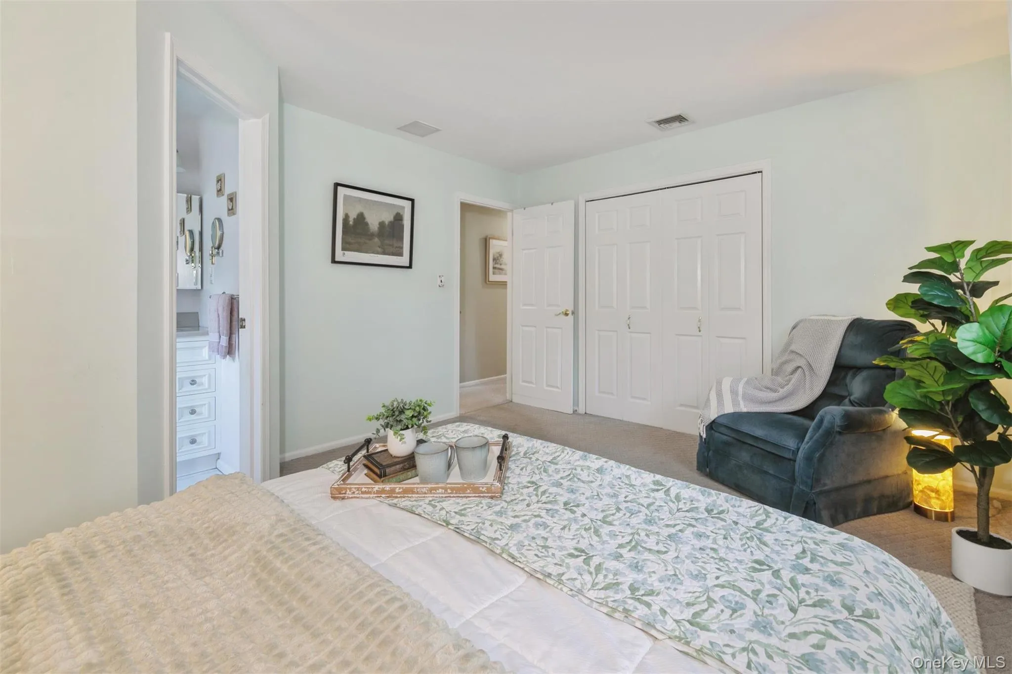 42 Summit Drive, Smithtown, NY, 3 Bedrooms Bedrooms, 5 Rooms Rooms,2 BathroomsBathrooms,Residential,For Rent,Summit,0,KEY1010094 42 Summit Drive, Smithtown, NY, 3 Bedrooms Bedrooms, 5 Rooms Rooms,2 BathroomsBathrooms,Residential,For Rent,Summit,0,KEY1010094