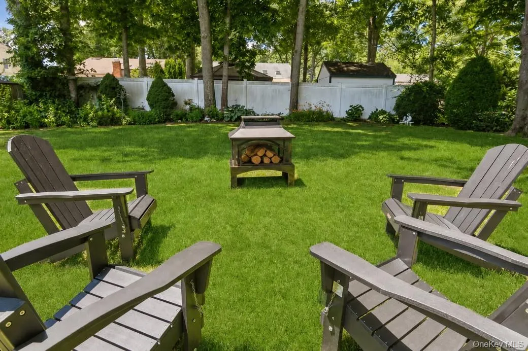 42 Summit Drive, Smithtown, NY, 3 Bedrooms Bedrooms, 5 Rooms Rooms,2 BathroomsBathrooms,Residential,For Rent,Summit,0,KEY1010094 42 Summit Drive, Smithtown, NY, 3 Bedrooms Bedrooms, 5 Rooms Rooms,2 BathroomsBathrooms,Residential,For Rent,Summit,0,KEY1010094