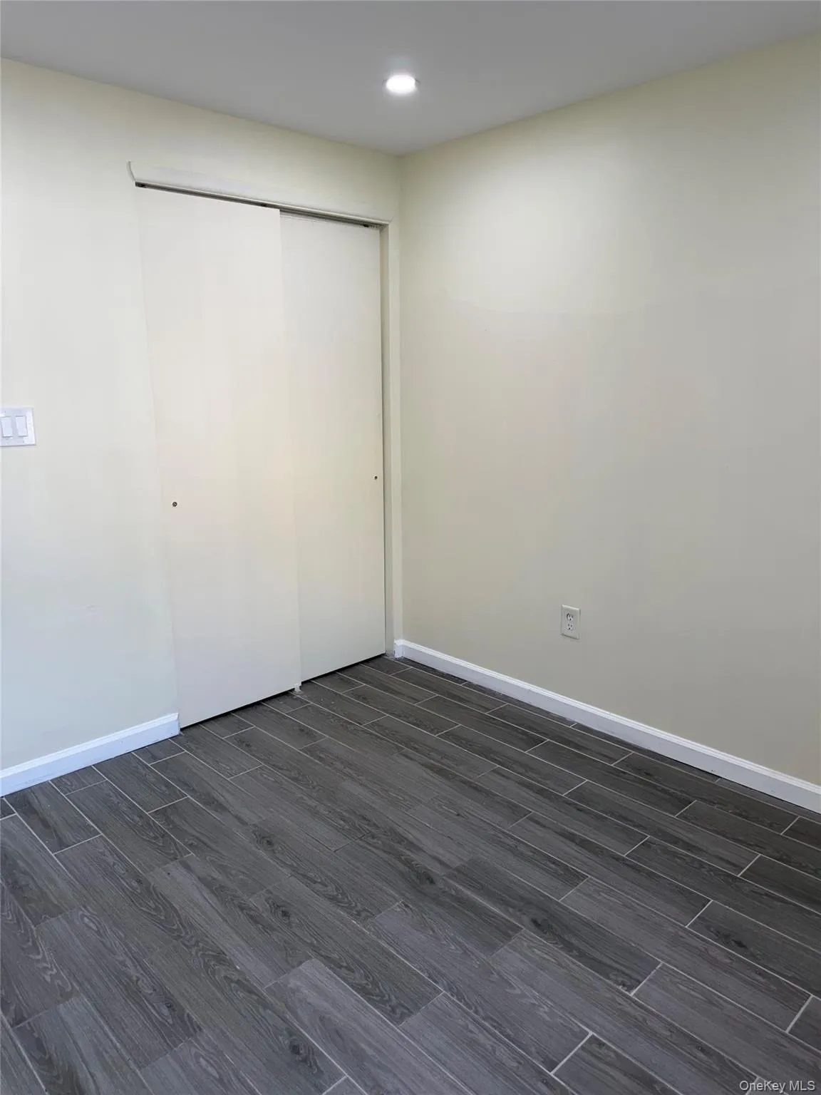 182 Beach 61st Street, New York, NY, 2 Bedrooms Bedrooms, 5 Rooms Rooms,1 BathroomBathrooms,Residential Lease,For Rent,Beach 61st,0,1010095 182 Beach 61st Street, New York, NY, 2 Bedrooms Bedrooms, 5 Rooms Rooms,1 BathroomBathrooms,Residential Lease,For Rent,Beach 61st,0,1010095