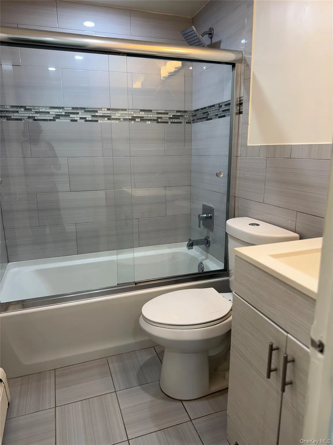 182 Beach 61st Street, New York, NY, 2 Bedrooms Bedrooms, 5 Rooms Rooms,1 BathroomBathrooms,Residential Lease,For Rent,Beach 61st,0,1010095 182 Beach 61st Street, New York, NY, 2 Bedrooms Bedrooms, 5 Rooms Rooms,1 BathroomBathrooms,Residential Lease,For Rent,Beach 61st,0,1010095