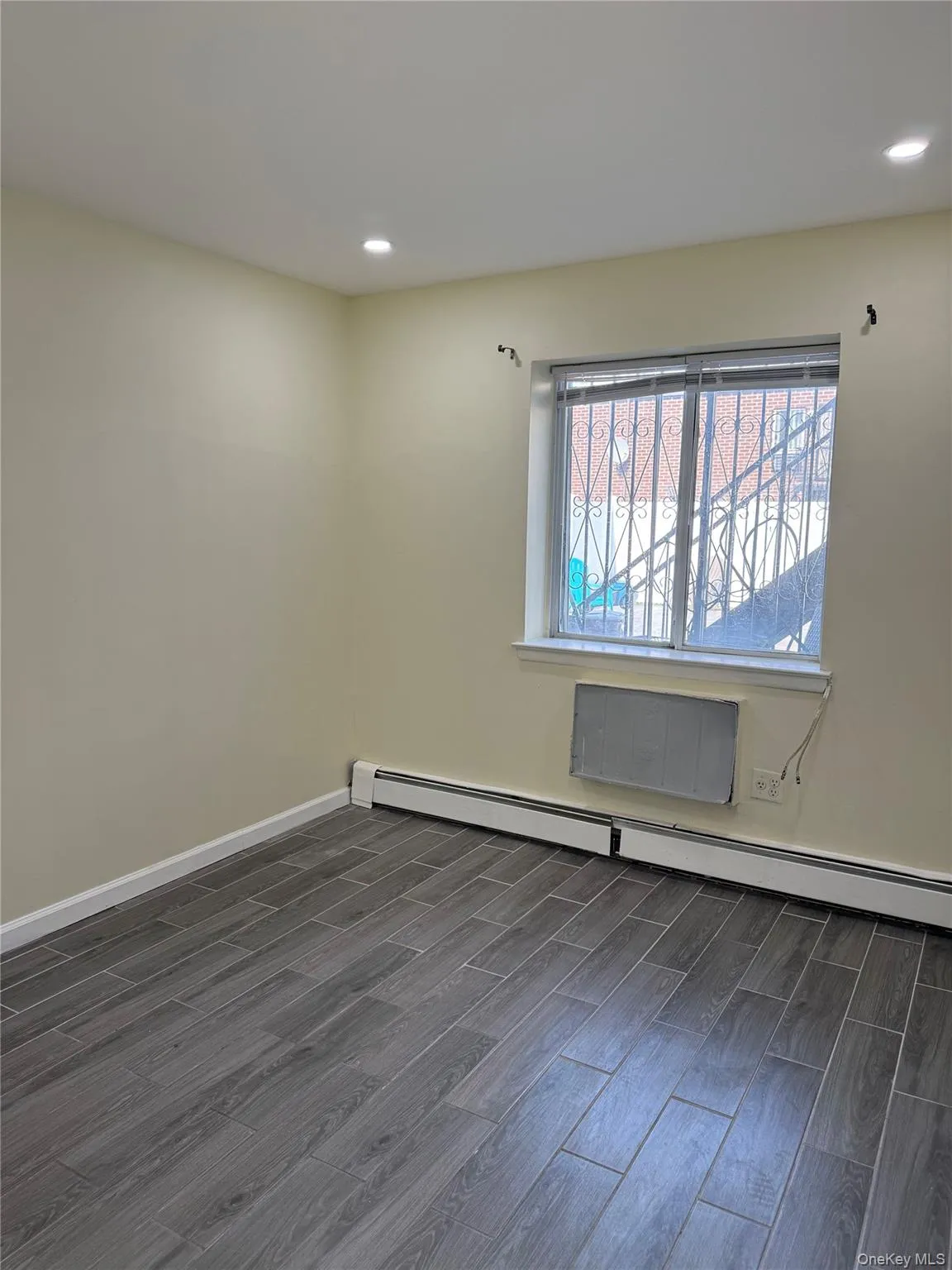 182 Beach 61st Street, New York, NY, 2 Bedrooms Bedrooms, 5 Rooms Rooms,1 BathroomBathrooms,Residential Lease,For Rent,Beach 61st,0,1010095 182 Beach 61st Street, New York, NY, 2 Bedrooms Bedrooms, 5 Rooms Rooms,1 BathroomBathrooms,Residential Lease,For Rent,Beach 61st,0,1010095