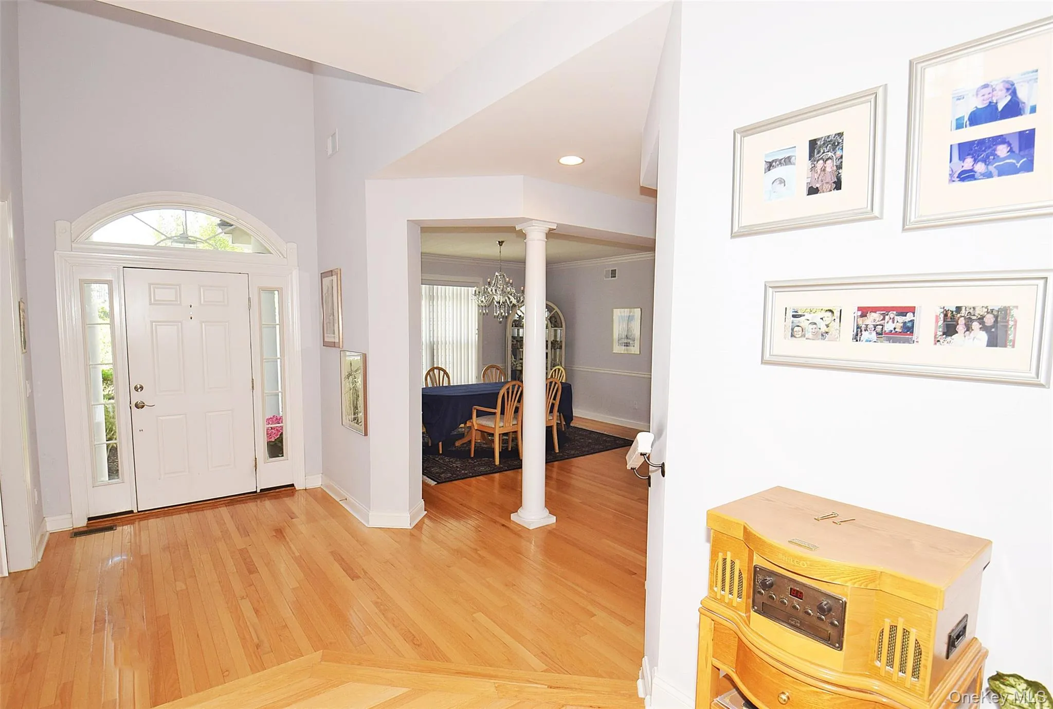 56 Foxglove Row, Riverhead, NY, 4 Bedrooms Bedrooms, 8 Rooms Rooms,2 BathroomsBathrooms,Residential,For Rent,Foxglove,0,1010096 56 Foxglove Row, Riverhead, NY, 4 Bedrooms Bedrooms, 8 Rooms Rooms,2 BathroomsBathrooms,Residential,For Rent,Foxglove,0,1010096