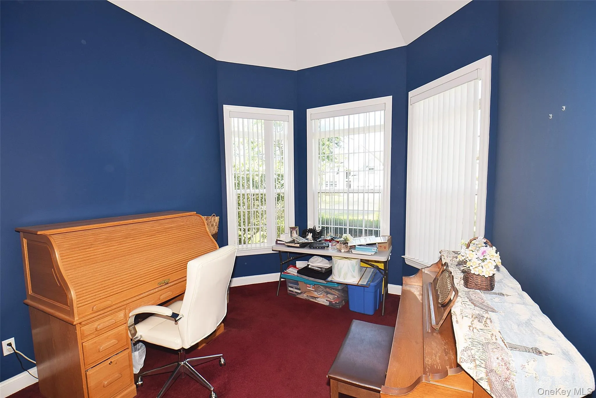 56 Foxglove Row, Riverhead, NY, 4 Bedrooms Bedrooms, 8 Rooms Rooms,2 BathroomsBathrooms,Residential,For Rent,Foxglove,0,1010096 56 Foxglove Row, Riverhead, NY, 4 Bedrooms Bedrooms, 8 Rooms Rooms,2 BathroomsBathrooms,Residential,For Rent,Foxglove,0,1010096