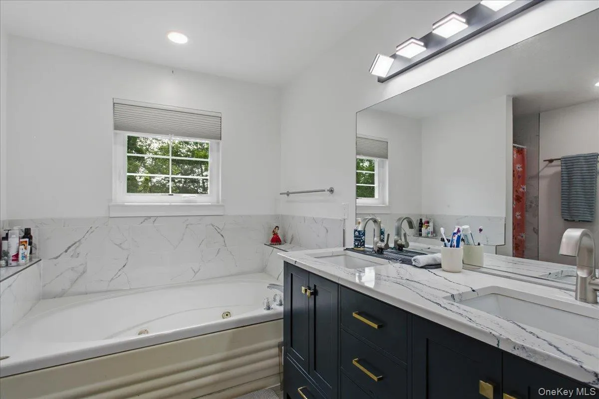 33 Gabriels Path, Beekman, NY, 4 Bedrooms Bedrooms, 10 Rooms Rooms,3 BathroomsBathrooms,Residential,For Rent,Gabriels,0,1010101 33 Gabriels Path, Beekman, NY, 4 Bedrooms Bedrooms, 10 Rooms Rooms,3 BathroomsBathrooms,Residential,For Rent,Gabriels,0,1010101
