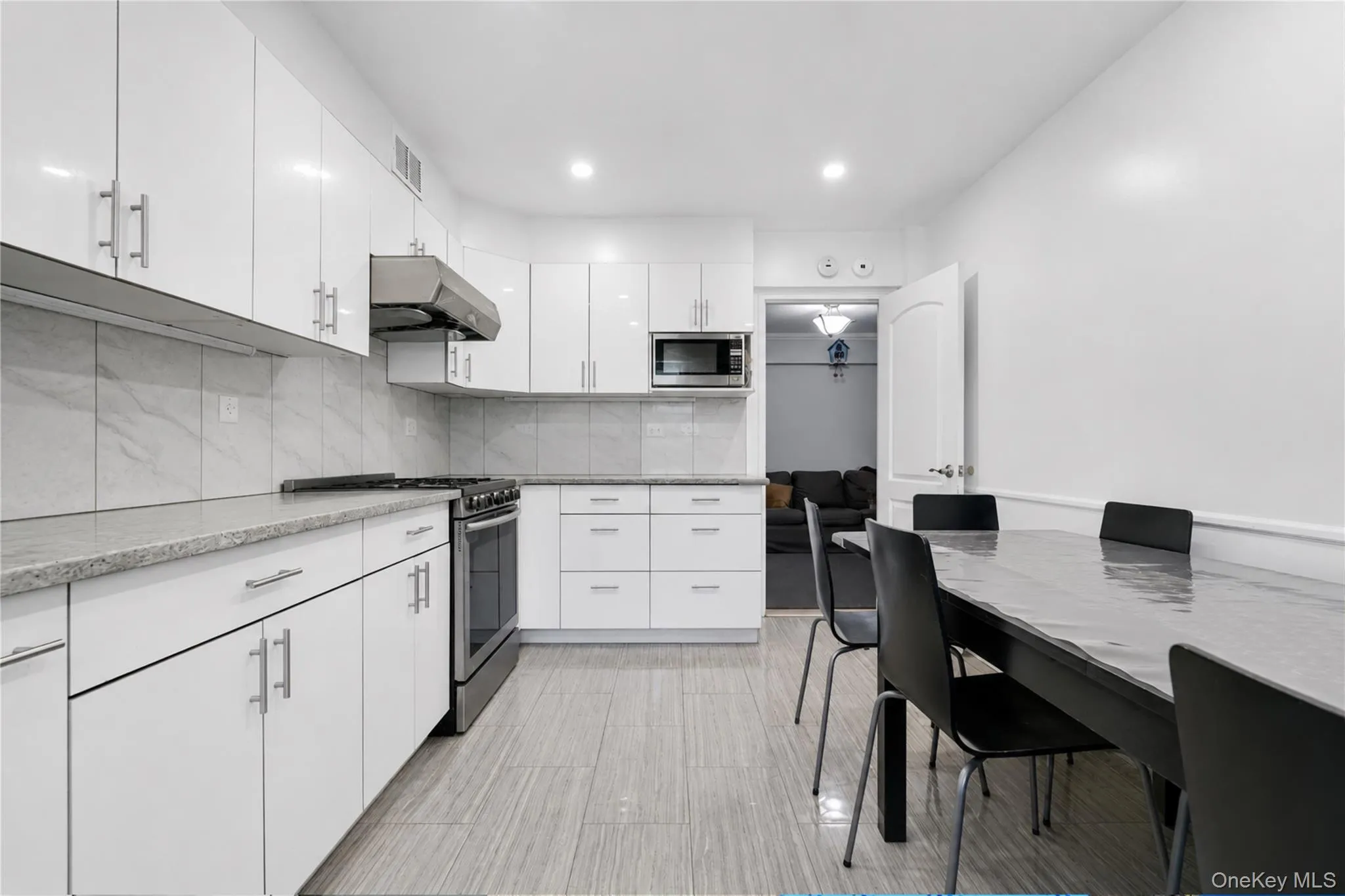 2909 137th Street, New York, NY, 3 Bedrooms Bedrooms, 6 Rooms Rooms,2 BathroomsBathrooms,Residential,For Rent,137th,0,1010102 2909 137th Street, New York, NY, 3 Bedrooms Bedrooms, 6 Rooms Rooms,2 BathroomsBathrooms,Residential,For Rent,137th,0,1010102