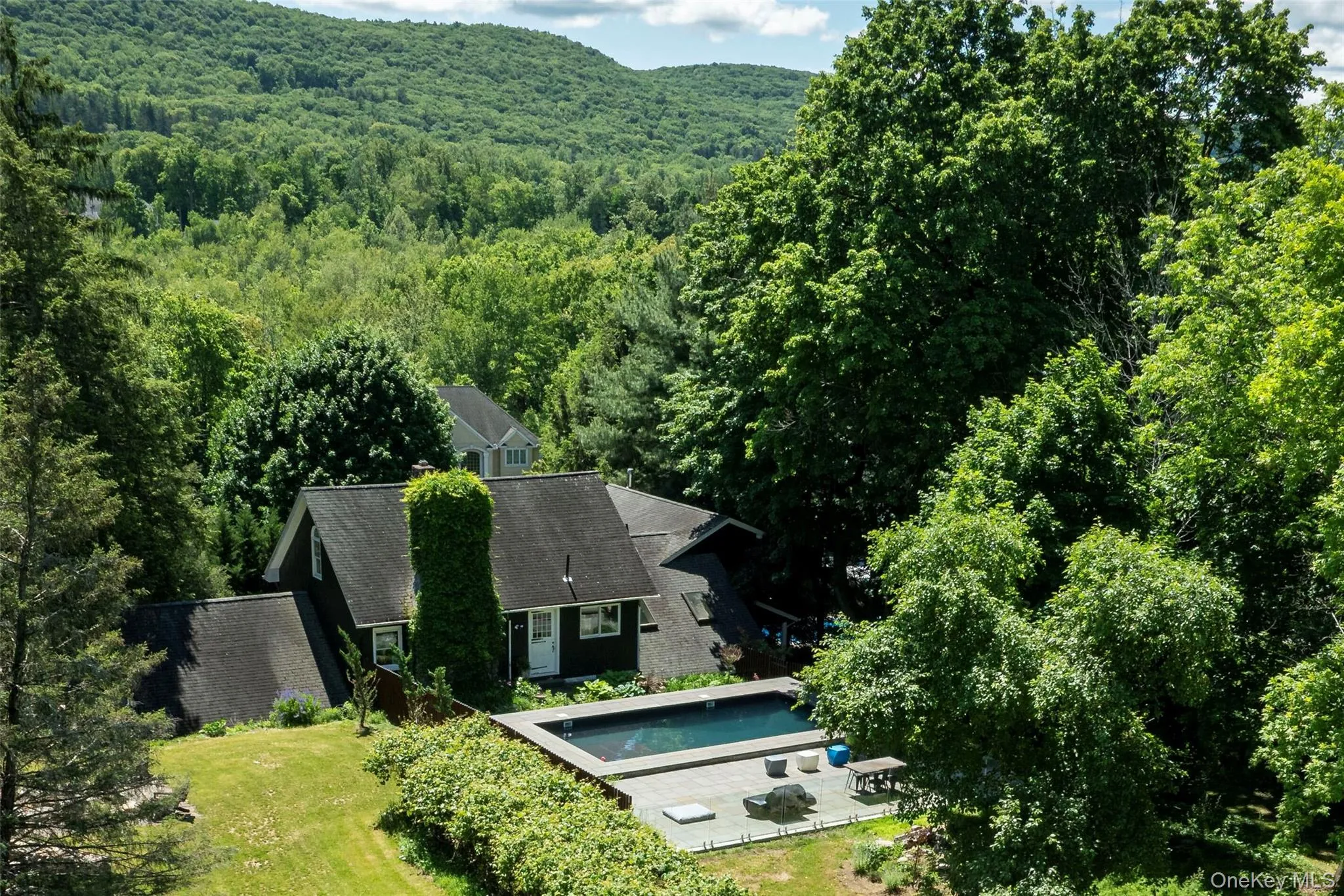 147 Smith Clove Road, Woodbury, NY, 4 Bedrooms Bedrooms, 15 Rooms Rooms,3 BathroomsBathrooms,Residential,For Rent,Smith Clove,0,1010106 147 Smith Clove Road, Woodbury, NY, 4 Bedrooms Bedrooms, 15 Rooms Rooms,3 BathroomsBathrooms,Residential,For Rent,Smith Clove,0,1010106