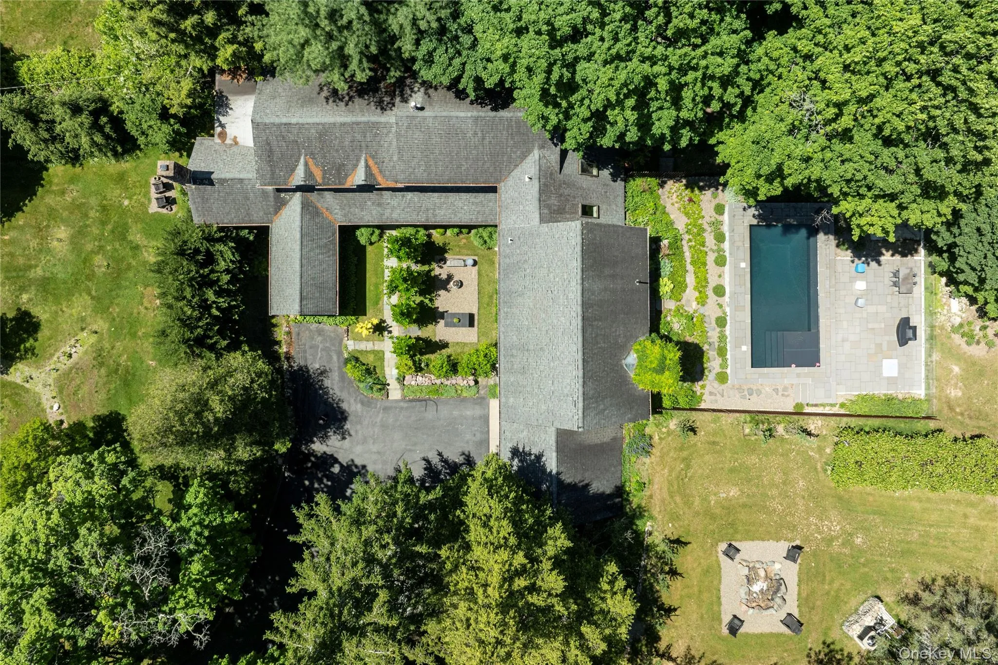 147 Smith Clove Road, Woodbury, NY, 4 Bedrooms Bedrooms, 15 Rooms Rooms,3 BathroomsBathrooms,Residential,For Rent,Smith Clove,0,1010106 147 Smith Clove Road, Woodbury, NY, 4 Bedrooms Bedrooms, 15 Rooms Rooms,3 BathroomsBathrooms,Residential,For Rent,Smith Clove,0,1010106