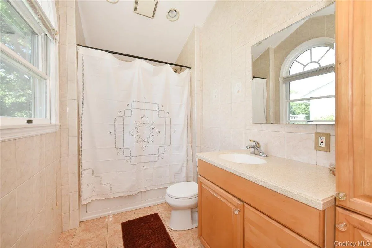 22 Chatham Road, Huntington, NY, 5 Bedrooms Bedrooms, 12 Rooms Rooms,4 BathroomsBathrooms,Residential,For Rent,Chatham,0,1010112 22 Chatham Road, Huntington, NY, 5 Bedrooms Bedrooms, 12 Rooms Rooms,4 BathroomsBathrooms,Residential,For Rent,Chatham,0,1010112