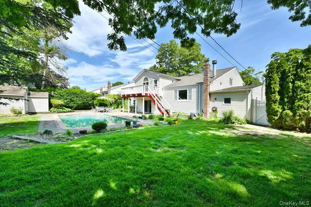 22 Chatham Road, Huntington, NY, 5 Bedrooms Bedrooms, 12 Rooms Rooms,4 BathroomsBathrooms,Residential,For Rent,Chatham,0,1010112 22 Chatham Road, Huntington, NY, 5 Bedrooms Bedrooms, 12 Rooms Rooms,4 BathroomsBathrooms,Residential,For Rent,Chatham,0,1010112