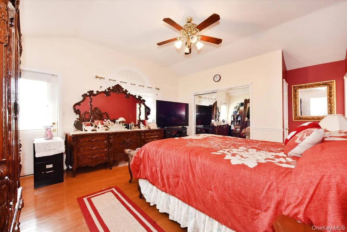 22 Chatham Road, Huntington, NY, 5 Bedrooms Bedrooms, 12 Rooms Rooms,4 BathroomsBathrooms,Residential,For Rent,Chatham,0,1010112 22 Chatham Road, Huntington, NY, 5 Bedrooms Bedrooms, 12 Rooms Rooms,4 BathroomsBathrooms,Residential,For Rent,Chatham,0,1010112